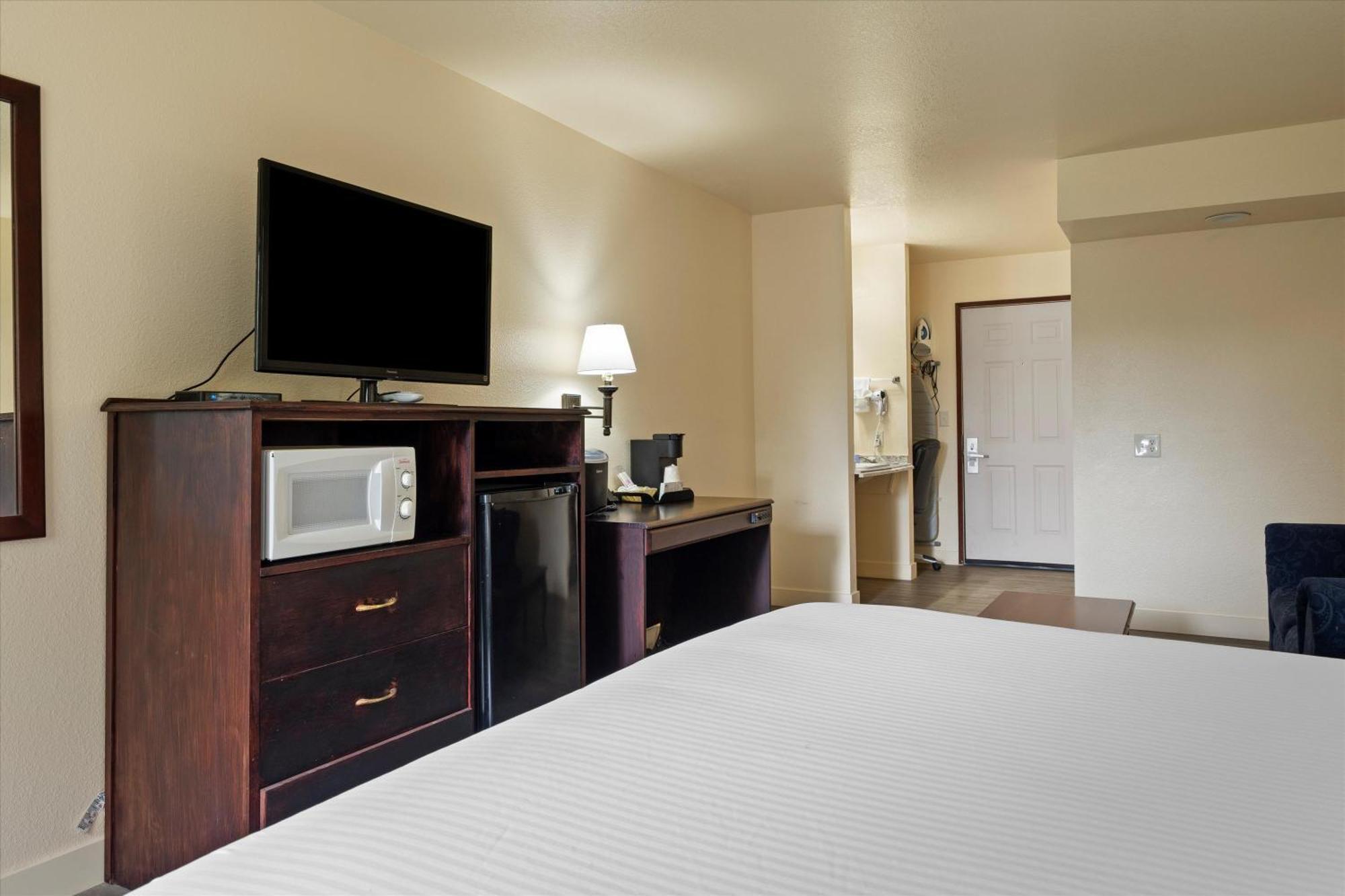 Quincy Inn And Suites Eksteriør bilde