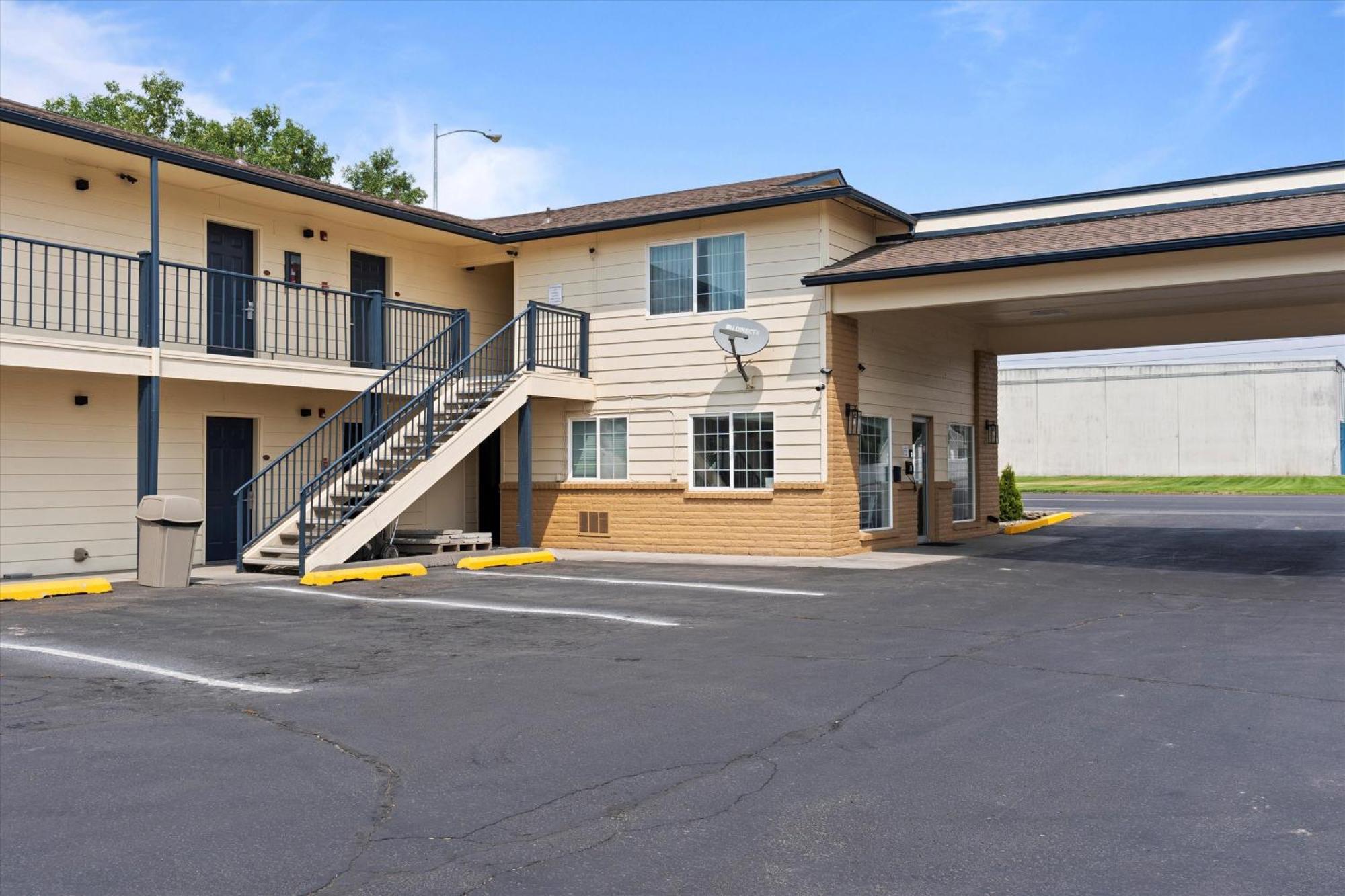Quincy Inn And Suites Eksteriør bilde