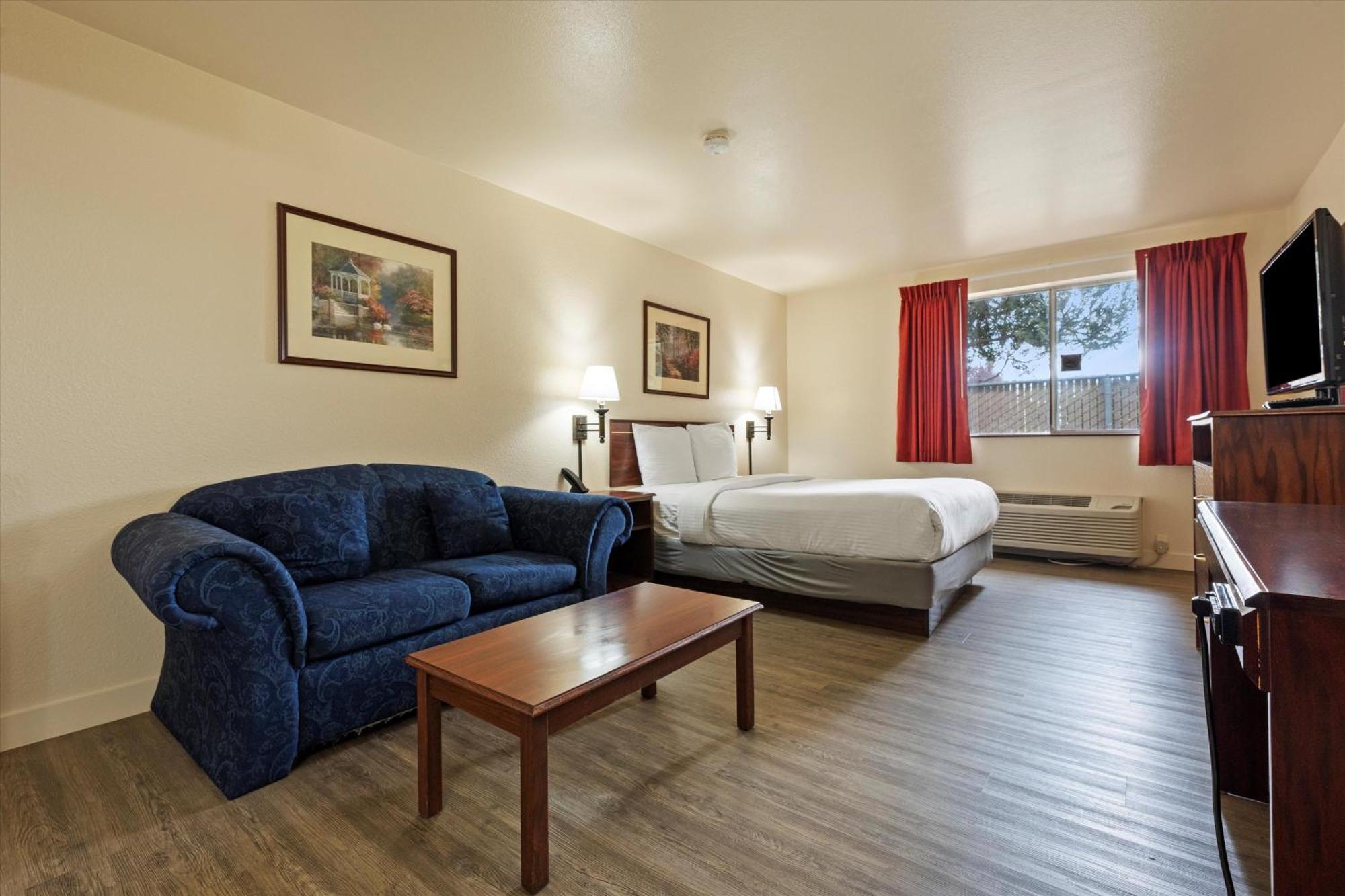 Quincy Inn And Suites Eksteriør bilde