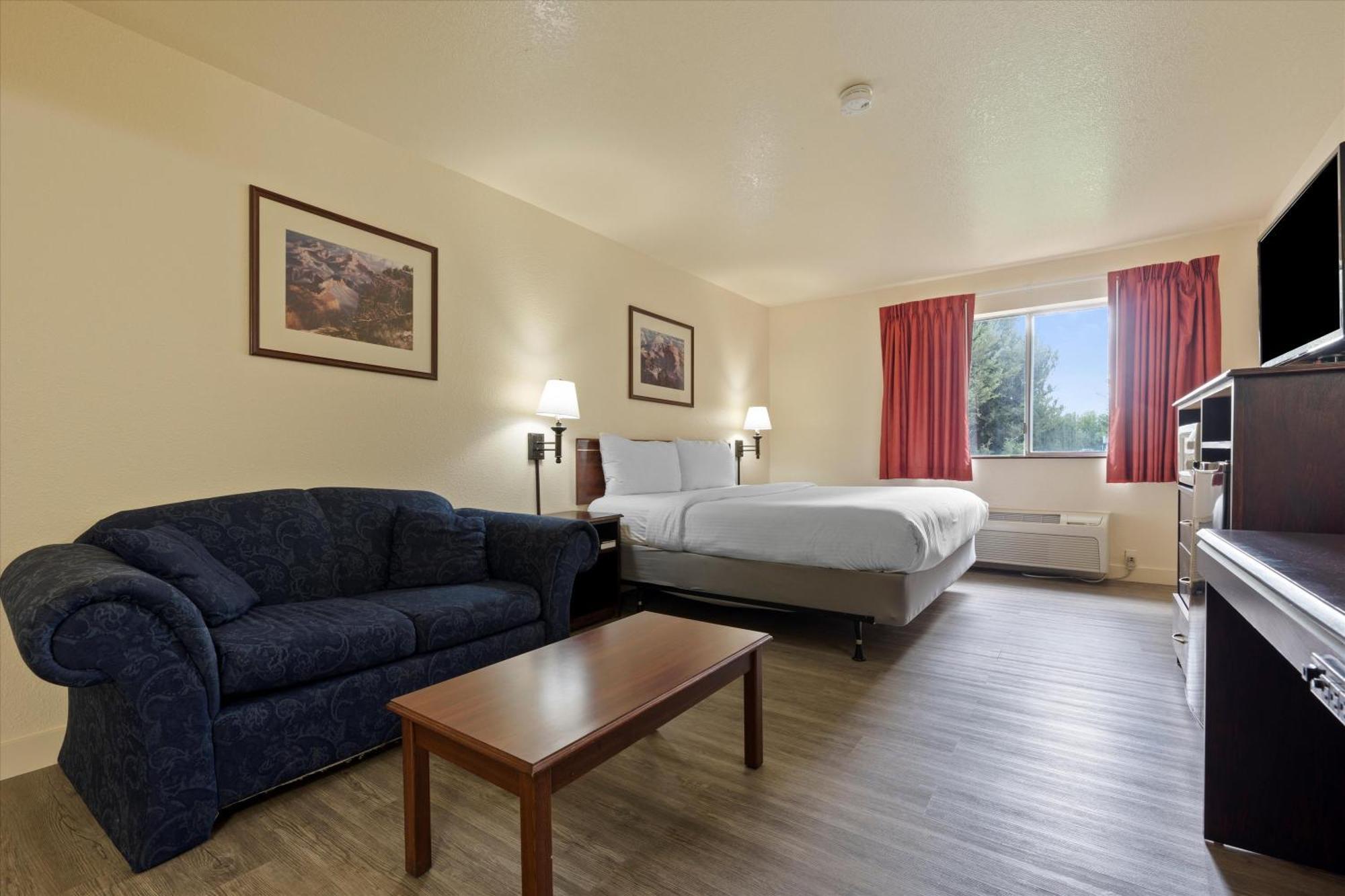 Quincy Inn And Suites Eksteriør bilde